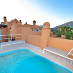 Luxury 4 Bd Penthouse With Private Pool By Hostlovers *
