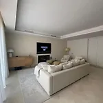 Luxury 4 Bd Penthouse With Private Pool By Hostlovers * מארבלה
