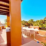 Luxury 4 Bd Penthouse With Private Pool By Hostlovers דירה מארבלה