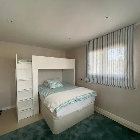 Luxury 4 Bd Penthouse With Private Pool By Hostlovers Lägenhet