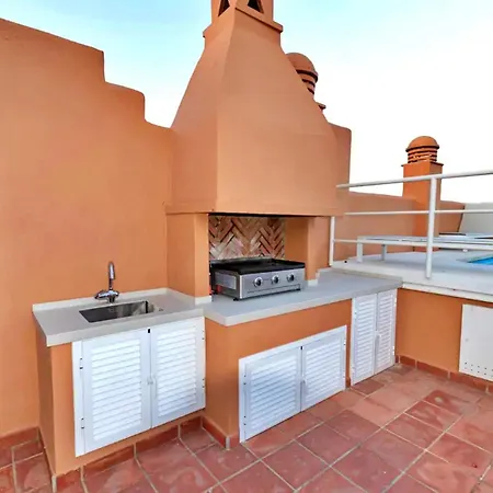 Luxury 4 Bd Penthouse With Private Pool By Hostlovers Appartement *