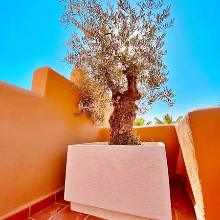 Luxury 4 Bd Penthouse With Private Pool By Hostlovers Lägenhet Marbella